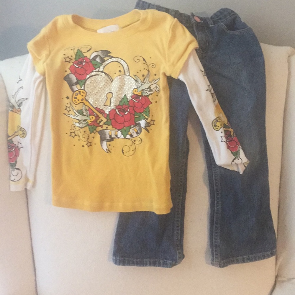 Girls top and jeans together!